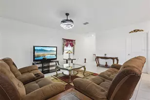 356 Loch Ct, Davenport, FL 33837 - Photo 10