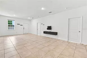 1010 Mayfair Pl, Kissimmee, FL 34758 - Photo 8