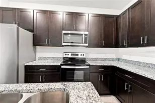 1010 Mayfair Pl, Kissimmee, FL 34758 - Photo 12