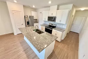 1483 Mirabella Cir, Davenport, FL 33897 - Photo 4