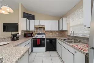 525 Finch Ln, Poinciana, FL 34759 - Photo 12
