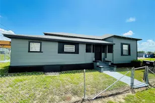 1023 Ave D, Haines City, FL 33844 - Photo 2