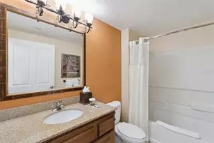 12521 Floridays Resort Dr, Orlando, FL 32821 - Photo 16