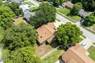 910 Whisler Ct, Saint Cloud, FL 34769 - Photo 4