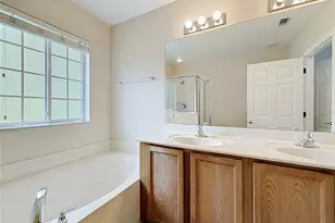 10703 Regent Square Dr, Orlando, FL 32825 - Photo 30