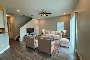 2741 Sycamore St, Winter Haven, FL 33881 - Photo 2