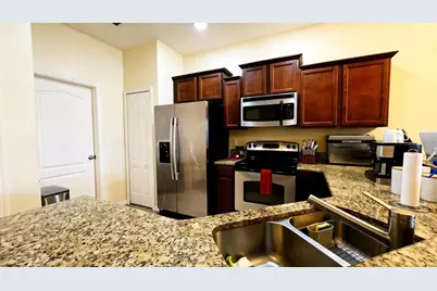 4085 Shade Tree Lane, Lakeland, FL 33812 - Photo 6