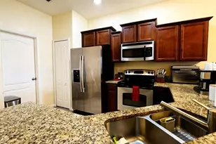 4085 Shadetree Ln, Lakeland, FL 33812 - Photo 6