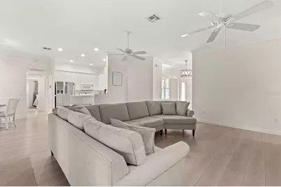 5689 Merlin Way, Saint Cloud, FL 34772 - Photo 6