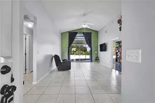 324 Casterton Cir, Davenport, FL 33897 - Photo 4
