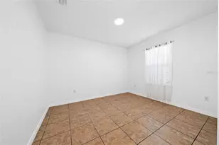 5590 Silver Thistle Ln, Saint Cloud, FL 34772 - Photo 4