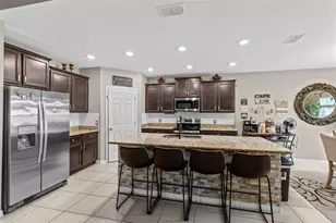394 Blue Lake Cir, Kissimmee, FL 34758 - Photo 6
