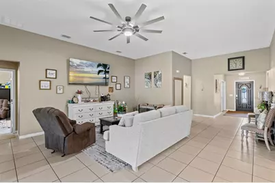 394 Blue Lake Circle, Kissimmee, FL 34758 - Photo 4