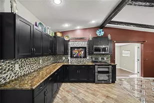 6038 Wedgewood Cir, Orlando, FL 32808 - Photo 12