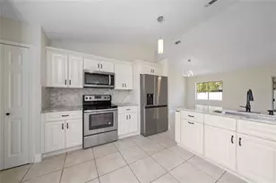 2042 Gamboge Dr, Orlando, FL 32822 - Photo 16