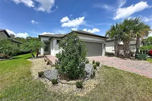 1057 Umbria Dr, Poinciana, FL 34759 - Photo 4