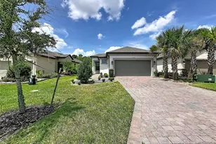 1057 Umbria Dr, Poinciana, FL 34759 - Photo 2