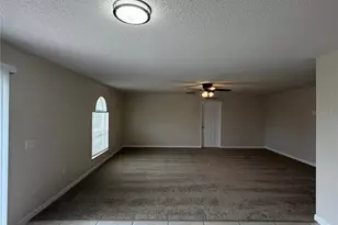 2410 Great Harbor Dr, Kissimmee, FL 34746 - Photo 8