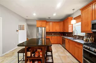 746 Country Ln, Orlando, FL 32804 - Photo 8