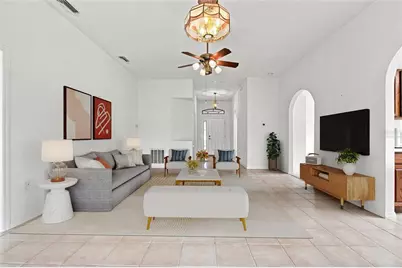 347 Royal Palm Dr, Davenport, FL 33837 - Photo 2