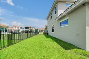 13342 Bromborough Dr, Orlando, FL 32832 - Photo 40