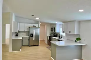 109 3rd St, Orlando, FL 32824 - Photo 2