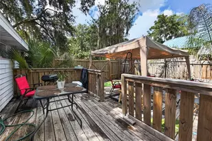 325 S 2nd St, Leesburg, FL 34748 - Photo 24