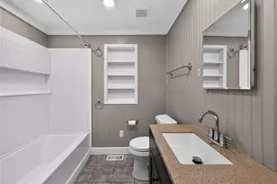 325 S 2nd St, Leesburg, FL 34748 - Photo 18