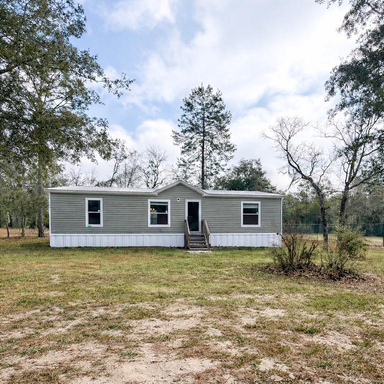 932 SE 40th Pl - 932 SE 40th Pl, Melrose, FL 32666 Luxury Property | Jose Angel Pina