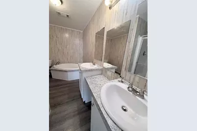 932 SE 40th Place, Melrose, FL 32666 - Photo 18