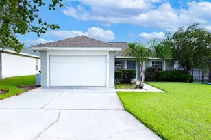 128 Pine Cone Dr, Davenport, FL 33897 - Photo 2