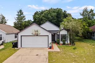 555 Swallow Ct, Apopka, FL 32712 - Photo 1