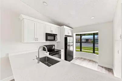 2781 King Oak Circle, Saint Cloud, FL 34769 - Photo 2