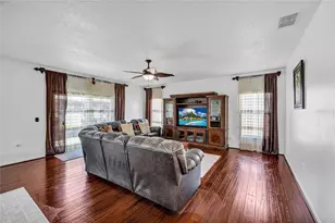 471 Acacia Tree Way, Kissimmee, FL 34758 - Photo 16
