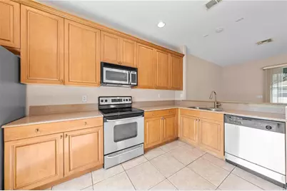 2975 White Cedar Cir, Kissimmee, FL 34741 - Photo 14