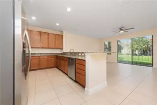 8443 Kelsall Dr, Orlando, FL 32832 - Photo 4