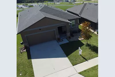 2098 Gold Dust Drive, Minneola, FL 34715 - Photo 2