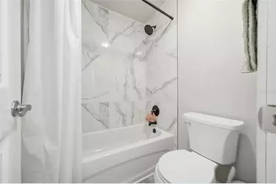 13536 Lake Magdalene Drive, Tampa, FL 33613 - Photo 30