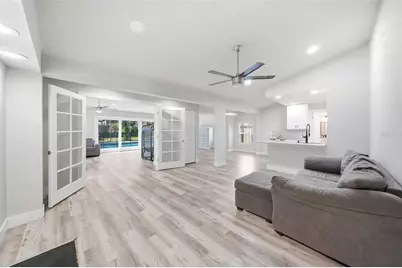 13536 Lake Magdalene Drive, Tampa, FL 33613 - Photo 14