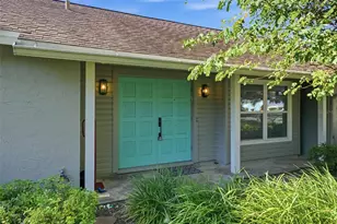 13536 Lake Magdalene Dr, Tampa, FL 33613 - Photo 1