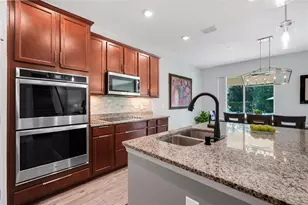 1750 Standing Rock Cir, Oakland, FL 34787 - Photo 12