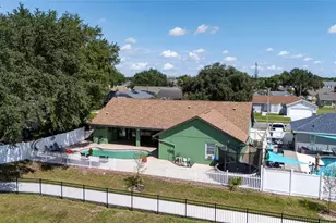 412 Everwood Dr, Kissimmee, FL 34743 - Photo 4