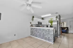 322 Cervantes Dr, Kissimmee, FL 34743 - Photo 8