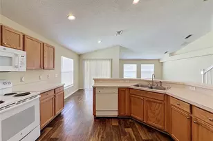 3066 Eagle Crossing Dr, Kissimmee, FL 34746 - Photo 8