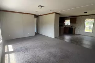 9295 Richmond Rd, Saint Cloud, FL 34773 - Photo 2