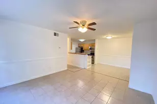 6166 Westgate Dr, Orlando, FL 32835 - Photo 2