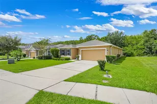 221 Daigledog St, Saint Cloud, FL 34772 - Photo 4