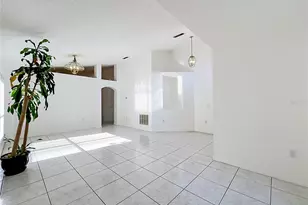 11781 Hatcher Cir, Orlando, FL 32824 - Photo 4