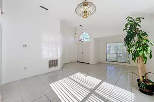 11781 Hatcher Cir, Orlando, FL 32824 - Photo 8