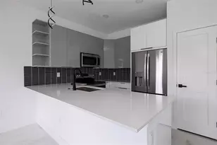 2025 Barroso St, Davenport, FL 33837 - Photo 4